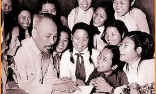 Công tác giáo dục theo tư tưởng Hồ Chí Minh