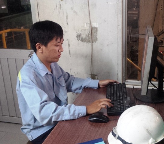 “Vua sáng kiến" Phan Văn Hồng Thắng của                 Công ty cổ phần thép tấm lá Thống Nhất - ảnh: HM