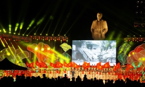 Nghệ An: Nhiều hoạt động ý nghĩa kỷ niệm 130 năm ngày sinh Chủ tịch Hồ Chí Minh