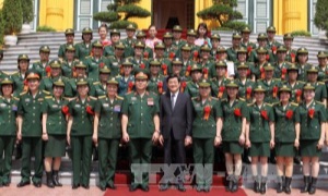 Chủ tịch nước gặp mặt điển hình xuất sắc phụ nữ quân đội