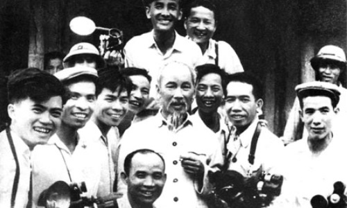 Chủ tịch Hồ Chí Minh với điện ảnh cách mạng Việt Nam