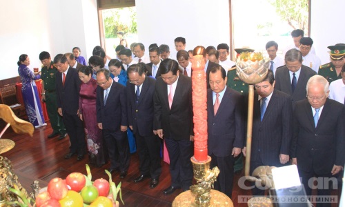 Thành phố Hồ Chí Minh kỷ niệm 105 năm ngày Bác Hồ ra đi tìm đường cứu nước