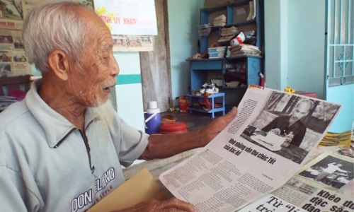 Ông lão 90 tuổi sở hữu “kho” tư liệu quý về Bác Hồ