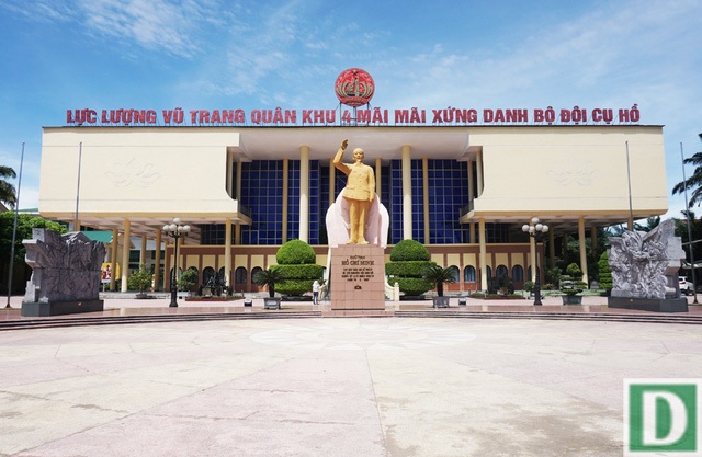 Tượng đài Bác Hồ được dựng tại nơi cách đây 60 năm, Chủ tịch Hồ Chí Minh