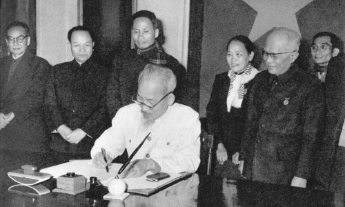 Xây dựng và hoàn thiện hệ thống pháp luật theo tư tưởng Hồ Chí Minh