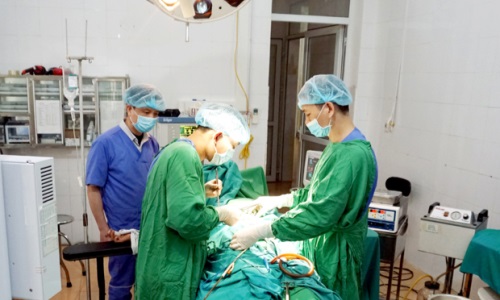 Bệnh viện Đa khoa khu vực Yên Minh đẩy mạnh thực hiện Chỉ thị 05