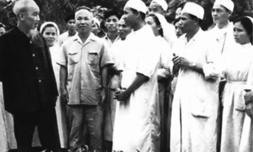 “Lương y như từ mẫu” -  phẩm chất cao quý của Thầy thuốc theo tư tưởng Hồ Chí Minh