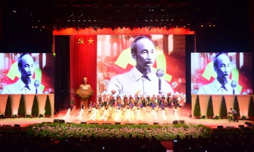 Hồ Chí Minh - Nguồn cảm hứng bất tận về cách mạng và văn hóa