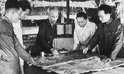 Độc lập, tự chủ, sáng tạo - Nét độc đáo trong phong cách tư duy Hồ Chí Minh