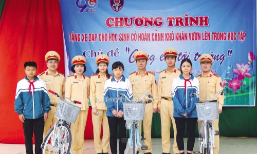 “Luôn nỗ lực để hoàn thành tốt nhiệm vụ được phân công”