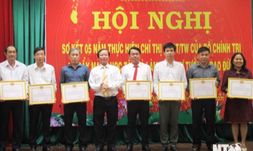 Khơi dậy khát vọng xây dựng Ninh Thuận phát triển nhanh và bền vững