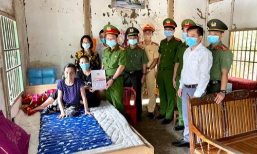 Công an huyện Văn Yên lan tỏa phong trào học và làm theo Bác