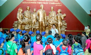 Phát huy giá trị hệ thống di tích lưu niệm Chủ tịch Hồ Chí Minh