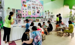 Bác Hồ trong mắt trẻ thơ tại Không gian văn hóa Hồ Chí Minh trường Mầm non Tuổi thơ 7