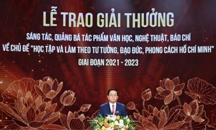 Vinh danh 238 tác phẩm VHNT báo chí về: "Học tập và làm theo tư tưởng, đạo đức, phong cách Hồ Chí Minh"