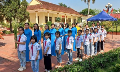 Bác ấm trong trái tim mỗi người