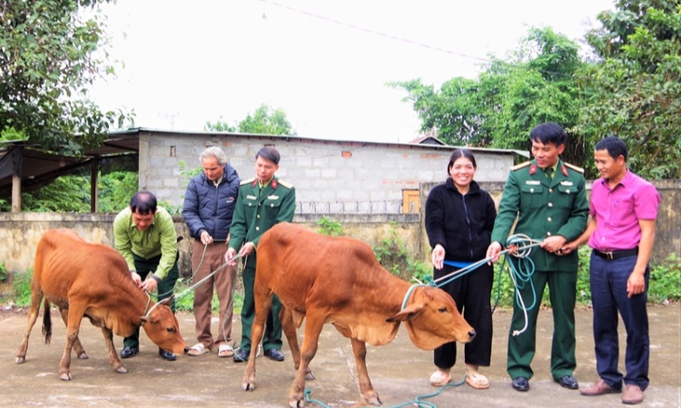 Quân đội với công tác xoá đói, giảm nghèo, nâng cao đời sống Nhân dân theo tư tưởng Hồ Chí Minh