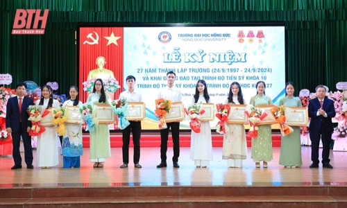 Học và làm theo Bác trong đào tạo “người công dân tốt, người cán bộ tốt”