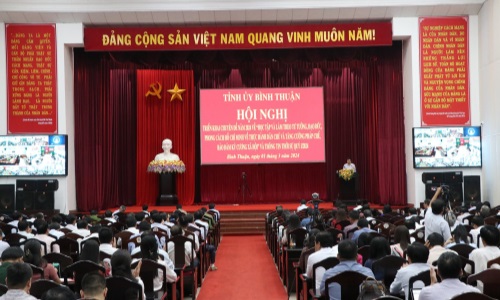 Bình Thuận: Học Bác để xây dựng Đảng và hệ thống chính trị trong sạch, vững mạnh