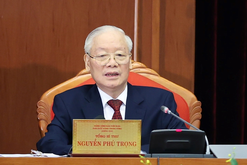 Thay mặt Bộ Chính trị, Tổng Bí thư Nguyễn Phú Trọng đã ký ban hành Quy định số 144-QĐ/TW (ngày 9/5/2024) Quy định chuẩn mực đạo đức cách mạng của cán bộ, đảng viên giai đoạn mới.