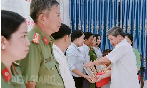 Nhiều cách làm hay trong học tập và làm theo Bác ở huyện Giang Thành
