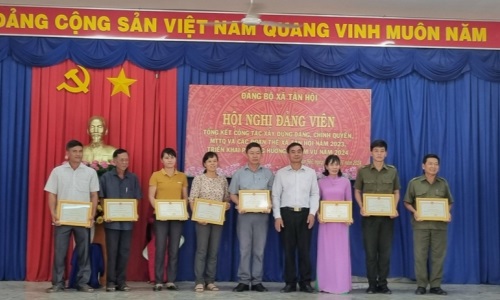 Tây Ninh: Nhiều gương điển hình trong học và làm theo Bác
