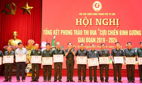Tô thắm truyền thống, phẩm chất bộ đội Cụ Hồ