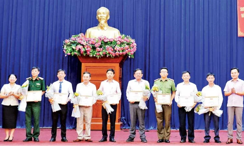 Lan tỏa phong trào học và làm theo Bác ở huyện Ia H’Drai