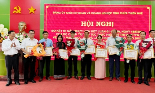 Lan tỏa việc học tập và làm theo Bác trong Đảng bộ Khối Cơ quan và Doanh nghiệp tỉnh Thừa Thiên Huế