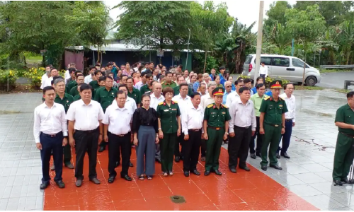 Cựu chiến binh huyện Thới Lai làm theo lời Bác