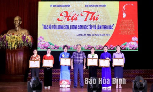 Hội thi “Bác Hồ với Lương Sơn, Lương Sơn học và làm theo Bác”
