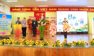 Đẩy mạnh phong trào thi đua “Dân vận khéo” gắn với chăm lo lợi ích thiết thực cho đoàn viên, hội viên và Nhân dân