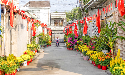 Học Bác, dựa vào dân chăm lo cho dân