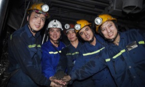 Quảng Ninh: Thợ mỏ Vàng Danh thực hiện lời Bác dạy