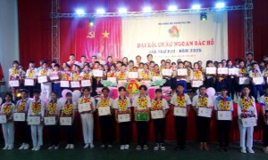 Đội viên Tri Tôn thi đua học và làm theo 5 điều Bác Hồ dạy