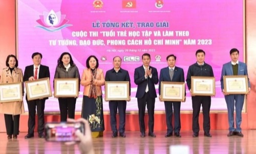 1.460 thí sinh lọt vào vòng chung kết cuộc thi “Tuổi trẻ học tập và làm theo tư tưởng, đạo đức, phong cách Hồ Chí Minh”.