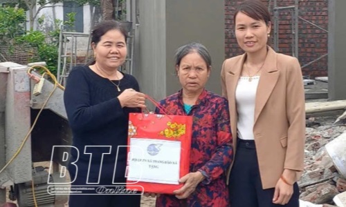 Phụ nữ Trang Bảo Xá: Học và làm theo Bác