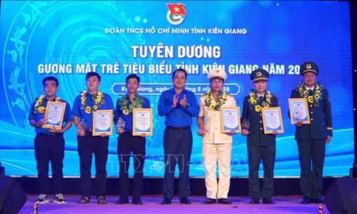 Tuổi trẻ Kiên Giang học và làm theo Bác từ những việc làm có ích cho cộng đồng