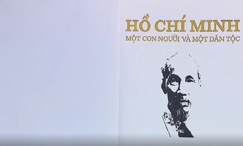 Hành trình từ Italy đến Việt Nam của cuốn sách tranh về Chủ tịch Hồ Chí Minh
