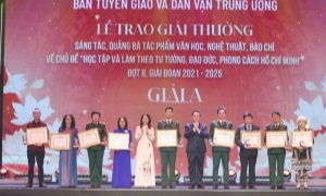 Trao giải sáng tác về học tập và làm theo tư tưởng, đạo đức, phong cách của Bác
