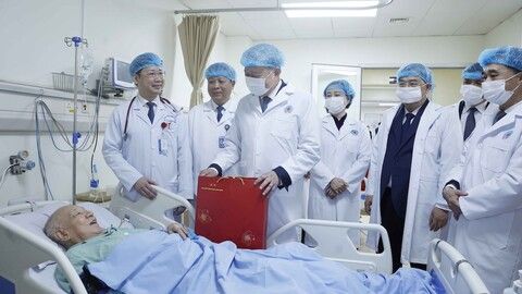 Vận dụng tư tưởng Hồ Chí Minh về phòng bệnh, nâng cao sức khỏe ở nước ta trong thời kỳ mới