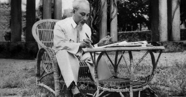 136 năm Ngày sinh Chủ tịch Hồ Chí Minh: Lan tỏa tư tưởng ngoại giao của Bác tại Bỉ