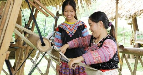 Lý luận đường lối đổi mới của Đảng Cộng sản Việt Nam: Phát triển sáng tạo chủ nghĩa Mác - Lê-nin và ...
