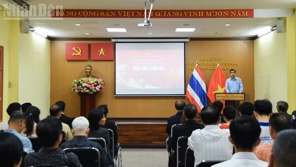 Kỷ niệm 136 năm Ngày sinh Chủ tịch Hồ Chí Minh tại Bangkok, Thái Lan