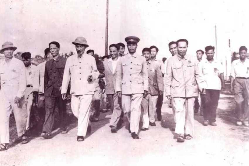 Khắc sâu lời Bác, vun bồi khát vọng dựng xây quê hương