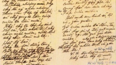 Chủ tịch Hồ Chí Minh đọc lời kêu gọi toàn quốc kháng chiến (ngày 19/12/1946)