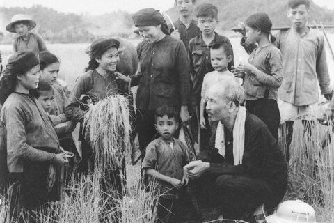 Tên người là Hồ Chí Minh