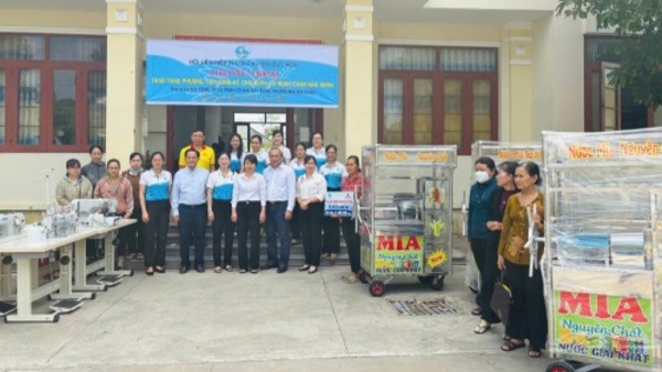 Phụ nữ Đức Hòa lan tỏa việc học và làm theo gương Bác