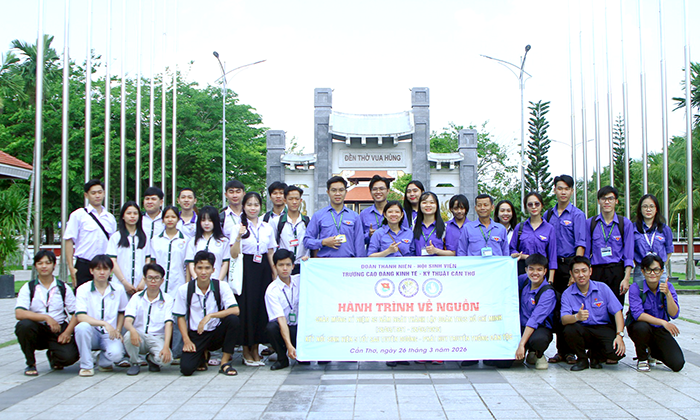 Xung kích, tình nguyện làm theo lời Bác