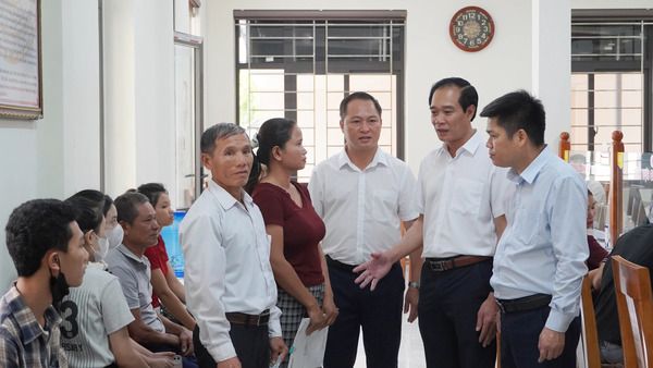 Đảng bộ xã Phong Nha học tập và làm theo Bác